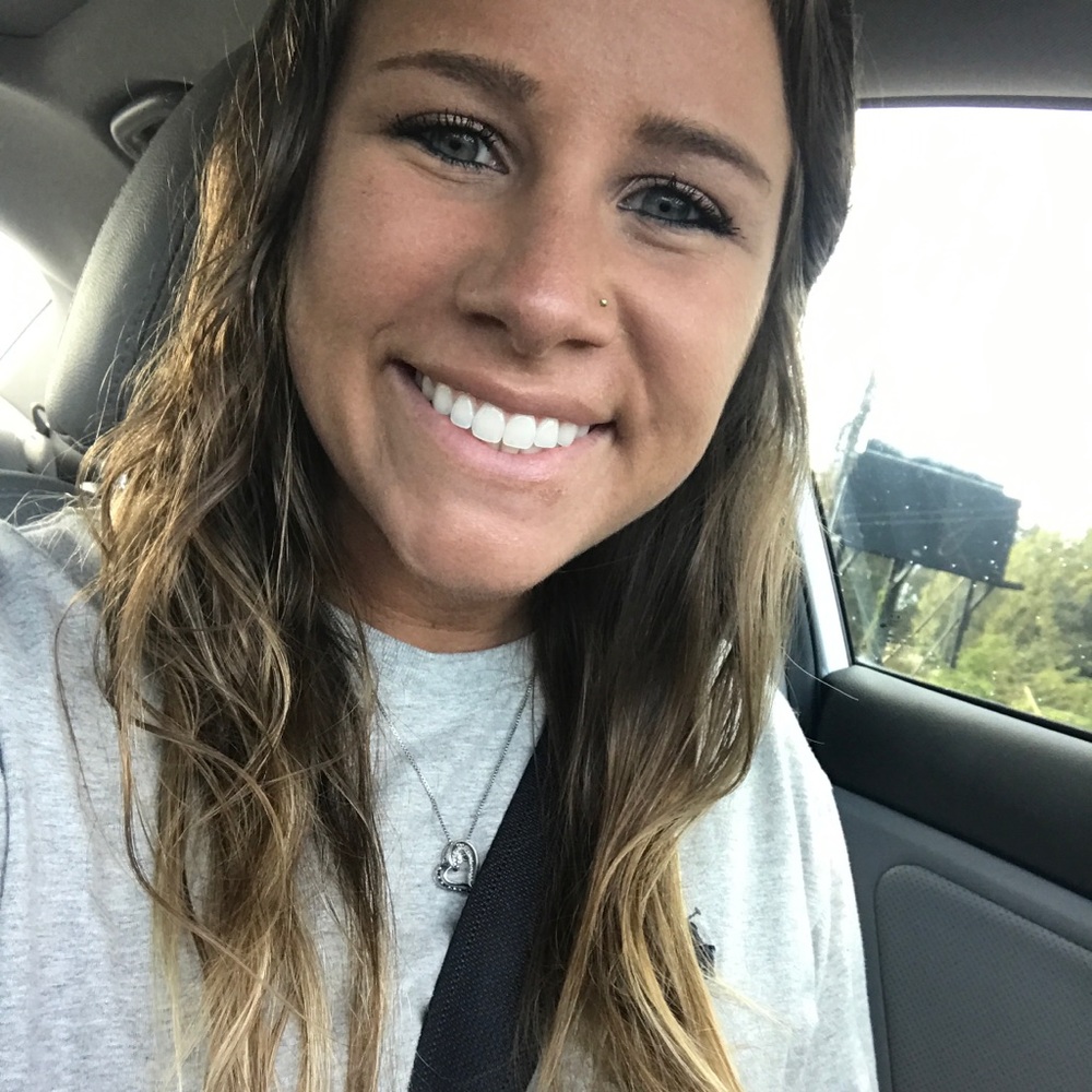 Meet your Posher, Britnee